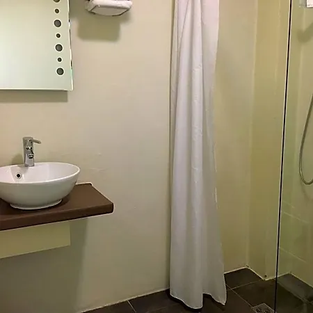 Hotel apartamentowy En Aparte Porto-Vecchio (Corsica)