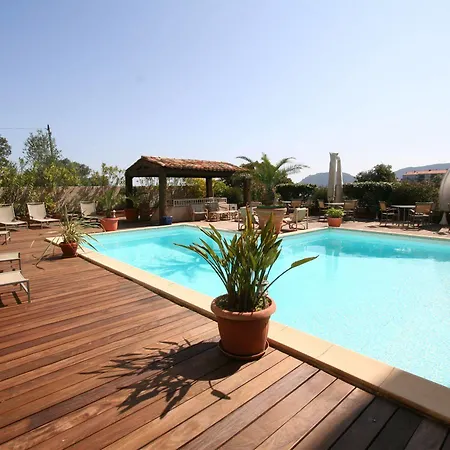 En Aparte Apart-hotel 3*